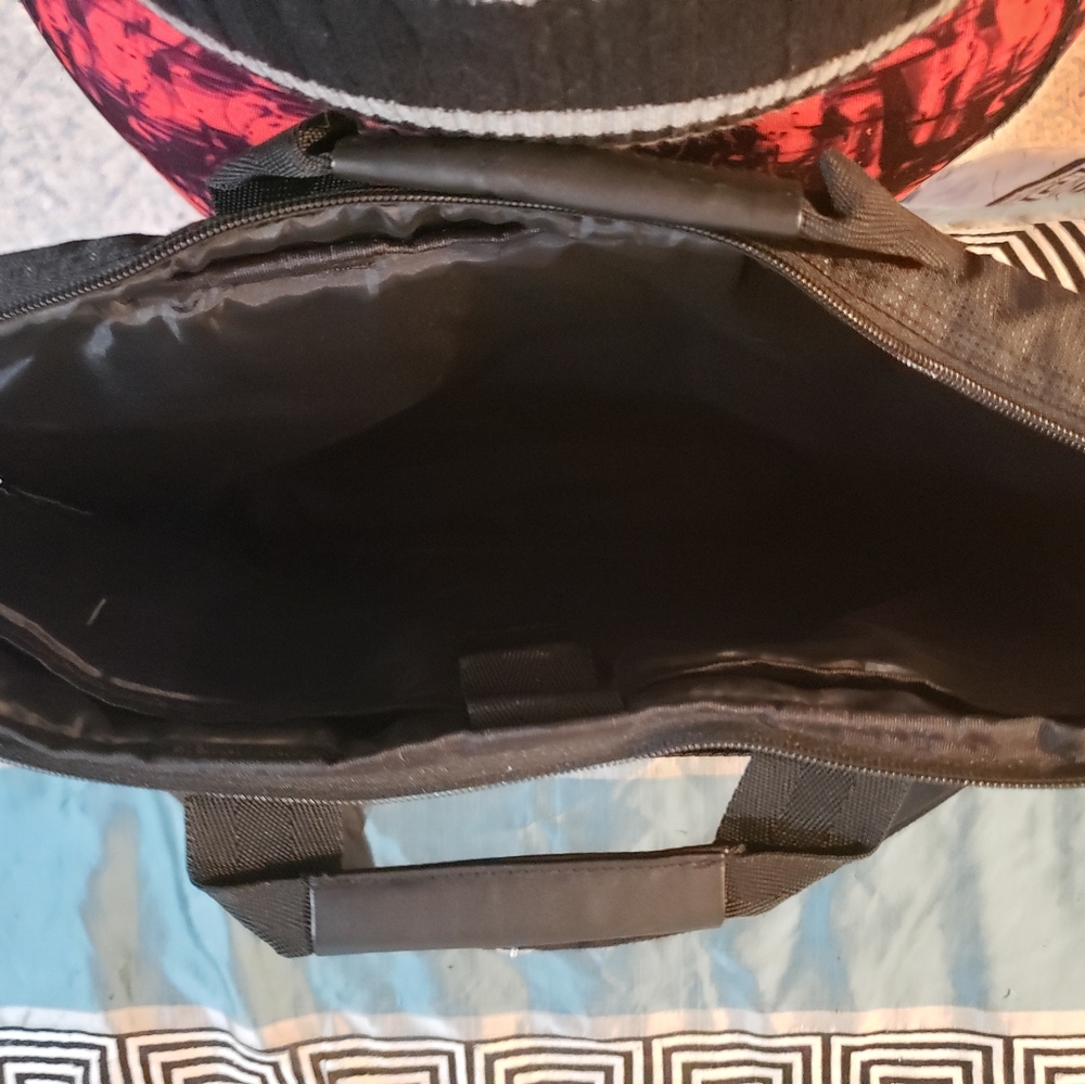 Asus Computer Bag. - Picture 2 of 4